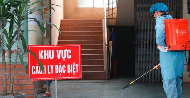 Phát hiện BN 1342 có đến học ở trường, trường đại học cho sinh viên nghỉ khẩn cấp ảnh 3