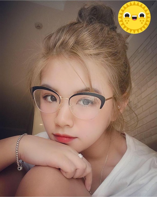 Ngắm nhan sắc của Hồng Nhật - bạn gái kém 4 tuổi vừa được PewPew cầu hôn ảnh 5