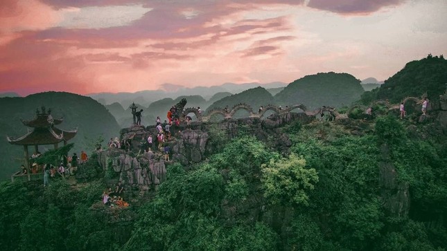 Hang Múa, đồng cừu Gia Viễn (Ninh Bình) lọt top điểm “hot” dịp Tết Dương lịch 2021 ảnh 4