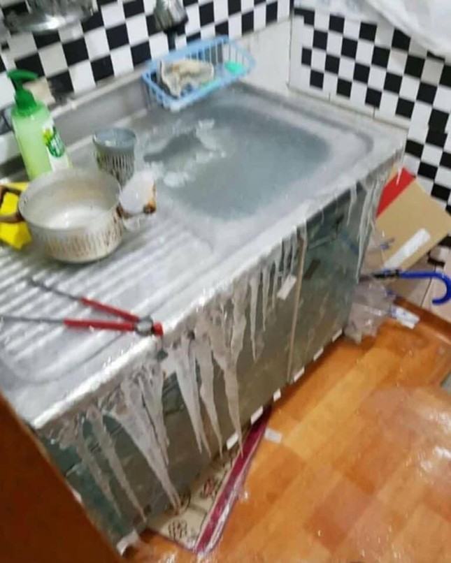 -18 độ, cô gái Việt ở Hàn làm theo bí kíp chống đóng băng đường ống nước và nhận kết đắng ảnh 2