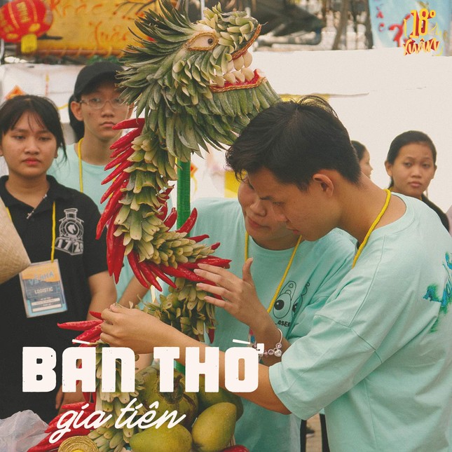 Trường teen tưng bừng lễ hội đón Tết: Hội chợ đón Xuân, prom cuối cấp vui nổ trời! ảnh 7