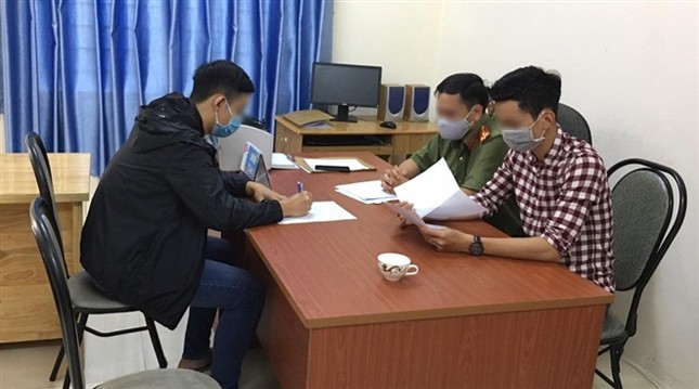 Cố ý làm giả văn bản nhà nước rồi tung lên mạng: Vừa bị phạt tiền, vừa có thể đi tù ảnh 3