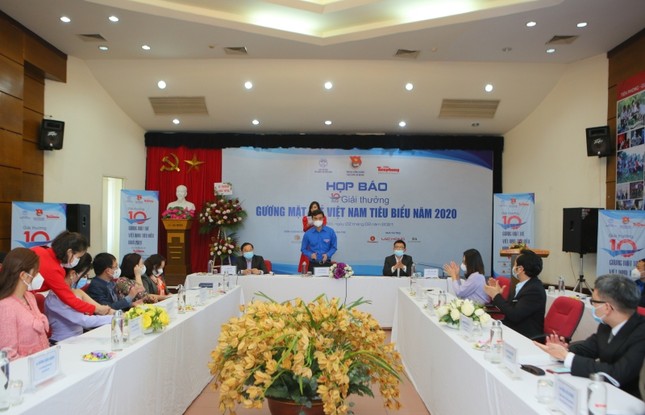 Nữ sinh 2K6 là gương mặt trẻ tuổi nhất nằm trong 20 đề cử “Gương mặt trẻ Việt Nam tiêu biểu 2020“ ảnh 1