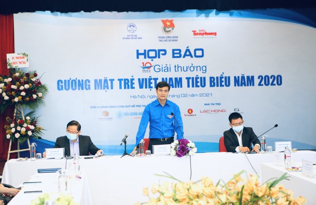 Nữ sinh 2K6 là gương mặt trẻ tuổi nhất nằm trong 20 đề cử “Gương mặt trẻ Việt Nam tiêu biểu 2020“ ảnh 4
