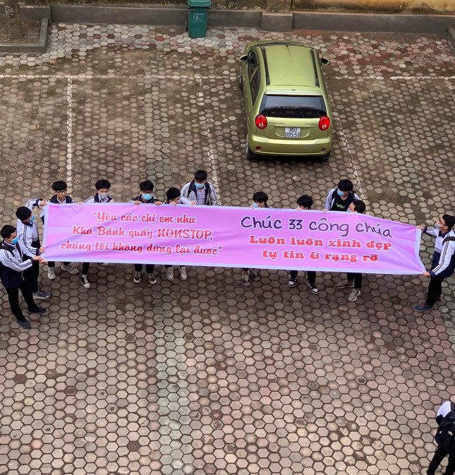 Những món quà của “hội nam sinh lớp người ta“: Từ chất phát ngất tới siêu lầy lội! ảnh 4