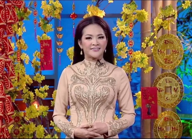 Đầu năm, Như Quỳnh gây 'sốt' vì ngoại hình khác lạ ảnh 5
