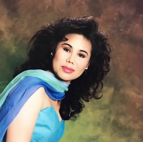 Danh ca Thanh Tuyền gây 'sốt' khi lần đầu hát 'Đắp mộ cuộc tình' ảnh 3