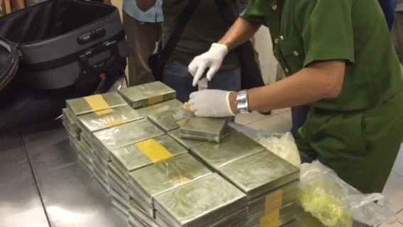 Đánh sập đường dây ma tuý cực 'khủng', thu 179 bánh heroin ảnh 4