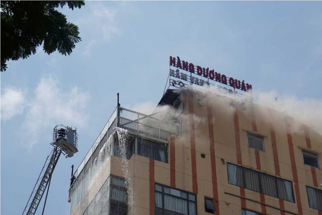 Lộ nguyên nhân cháy toà nhà ở trung tâm Sài Gòn ảnh 2