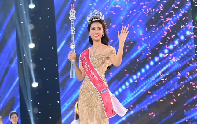 Những màn trình diễn ấn tượng giúp Đỗ Mỹ Linh đoạt vương miện HHVN ảnh 14
