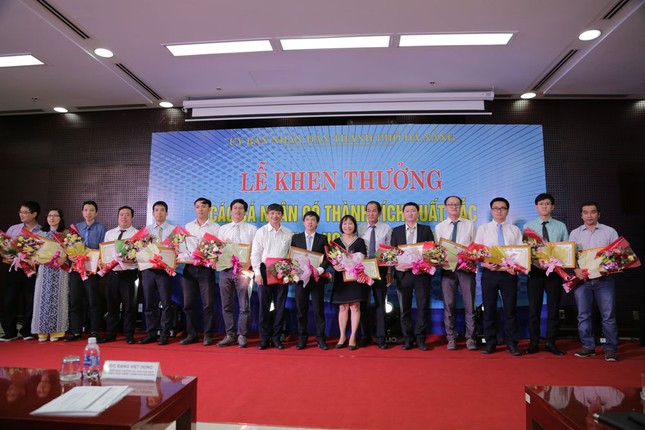 Đà Nẵng trao thưởng cho các nhà khoa học ĐH Duy Tân năm 2018 ảnh 1