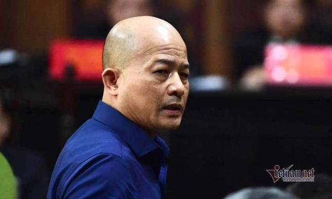 'Út trọc' cùng 2 đồng phạm hầu toà vì trốn thuế ảnh 1