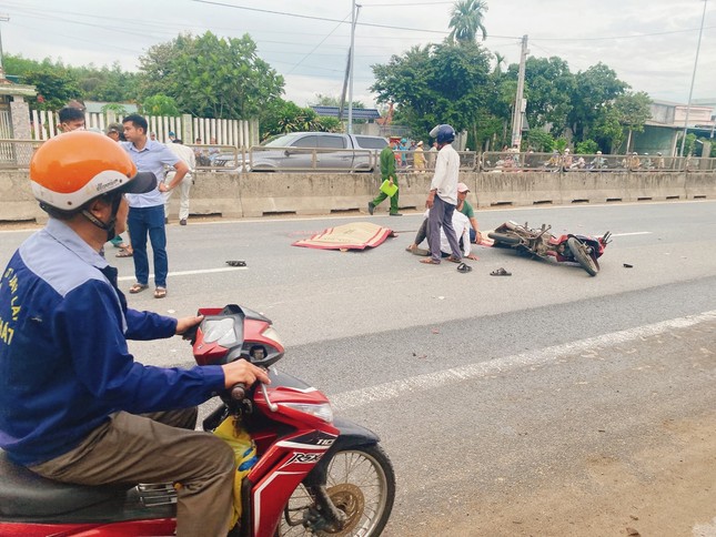 Công an thông tin nguyên nhân vụ tai nạn khiến hai cha con tử vong trên đường đến trường ảnh 2