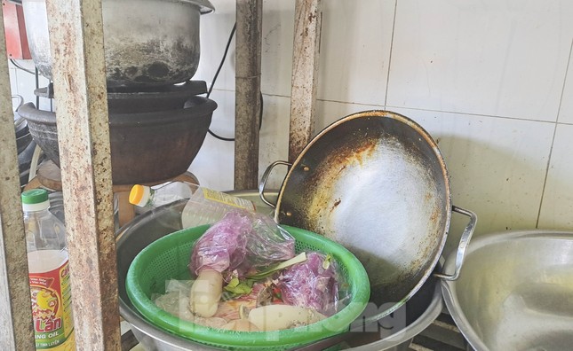 Thông tin mới vụ khách ‘tố’ nhà hàng bán thức ăn thừa, dồn góp ảnh 2