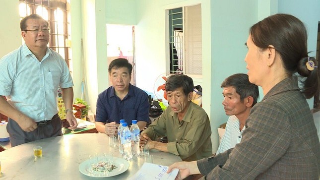 Hiện trường tan hoang vụ 'xe điên' lao vào nhà dân ở Quảng Ngãi ảnh 12