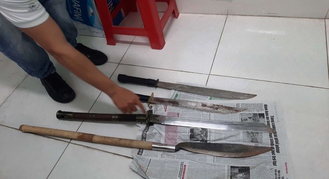 Vụ hỗn chiến giữa đêm khuya ở Bình Định: Bắt thêm một đối tượng truy nã ảnh 1