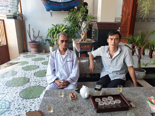 Vụ 26 ngư dân mất tích: Sống sót sau khi đu trên cây tre 2 ngày 2 đêm ảnh 1