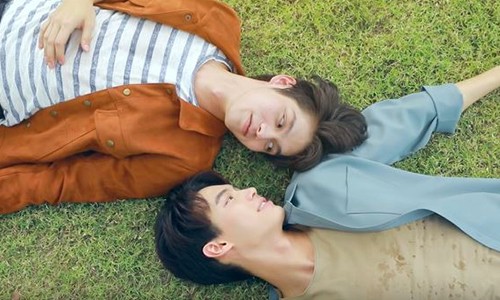 Bright (2gether The Series) “bỗng dưng dính đạn” vì liên hoàn phốt của bạn gái ảnh 1