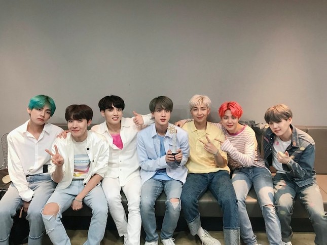 Góc #OnThisDay: ARMY bồi hồi nhớ lại chiến thắng đầu tiên đầy cảm xúc của BTS ảnh 3