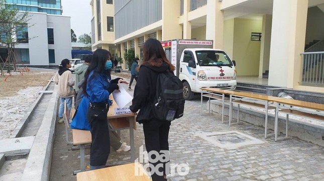 Bất chấp trời rét buốt, sinh viên ĐH Đà Nẵng vẫn nhiệt tình đi hiến máu nhân đạo ảnh 3
