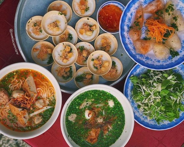 Bánh bèo mâm với topping siêu xịn và bánh mì hồ lô - bò lá lốt lót dạ xế chiều ảnh 1