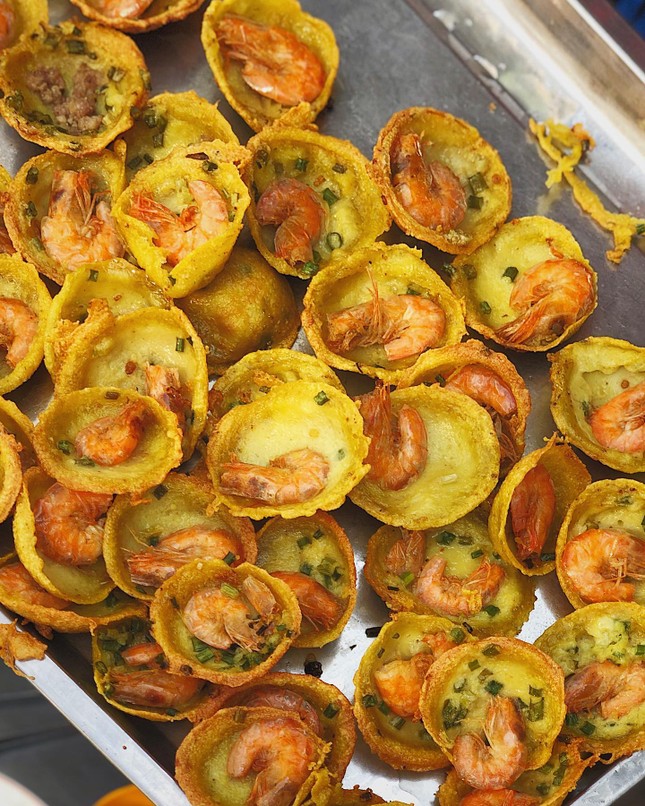 Dọc đường ăn dặm: Xôi nếp than và bánh khọt giá dưới 15K, hương vị ngon miễn chê ảnh 7