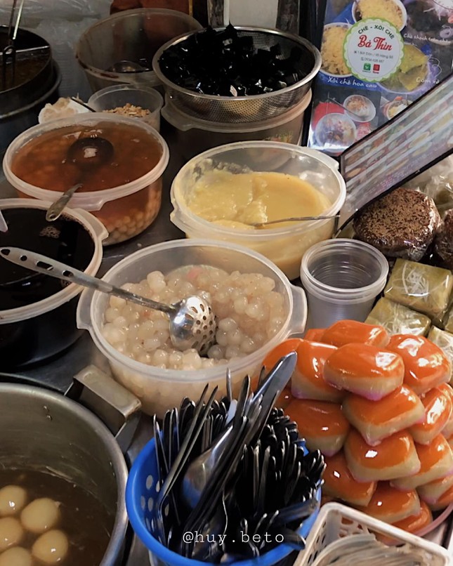 Hà Nội phố: Những hàng chè nóng ngon nức tiếng đủ để bạn “chiến đấu” với từng đợt gió lạnh ảnh 1