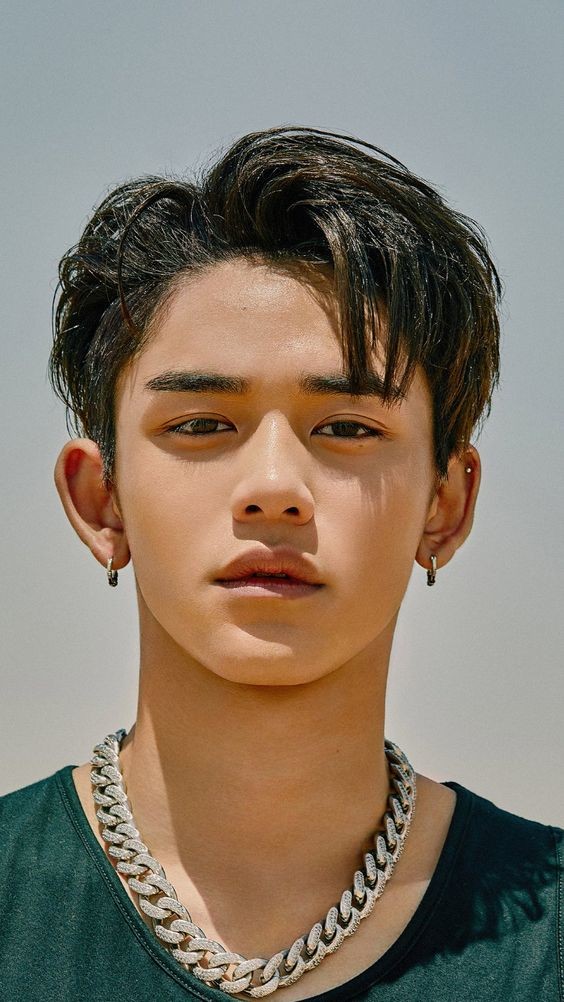 Vì sao dân mạng phẫn nộ chuyện Lucas (NCT) lộ bao thuốc lá khi đang livestream? ảnh 4