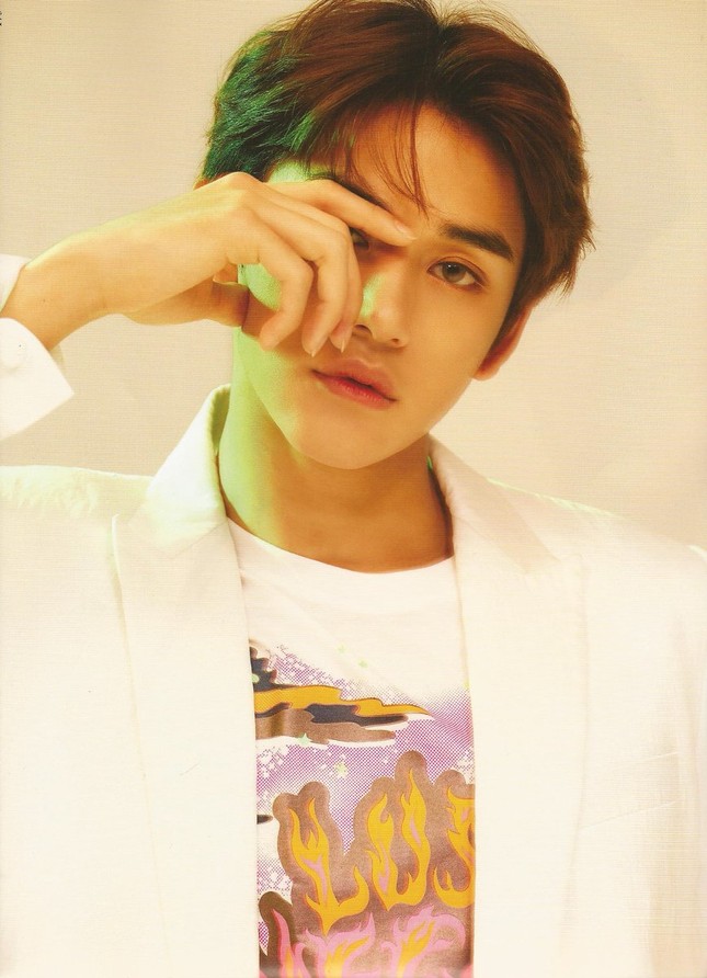 Vì sao dân mạng phẫn nộ chuyện Lucas (NCT) lộ bao thuốc lá khi đang livestream? ảnh 6
