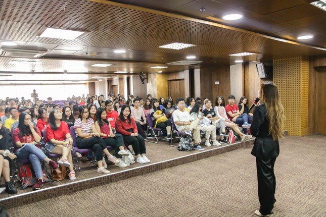 Thử Thách Kim Cương 2020: Xây dựng nội dung video hiệu quả cùng YouTuber Nguyên Newin ảnh 2