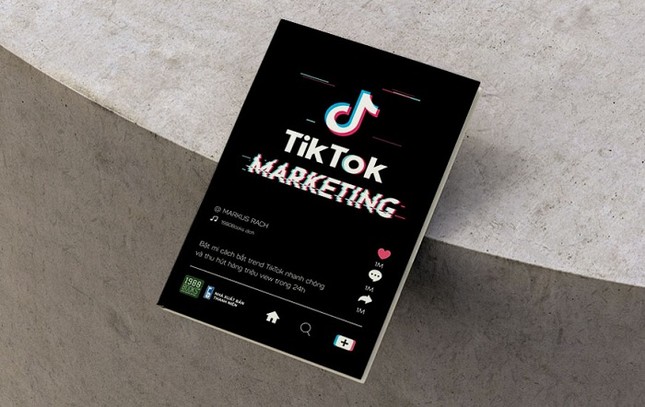 Muốn nổi tiếng và có nhiều tương tác trên TikTok: Học ngay các tips hay ho trong sách này ảnh 1