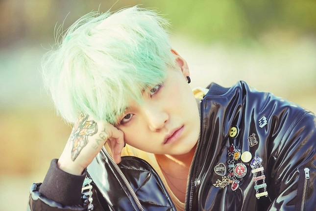 Trong thế giới fangirl: Người ấy đã đến và trao cho tôi những “mùa hoa Saranghae” ảnh 1