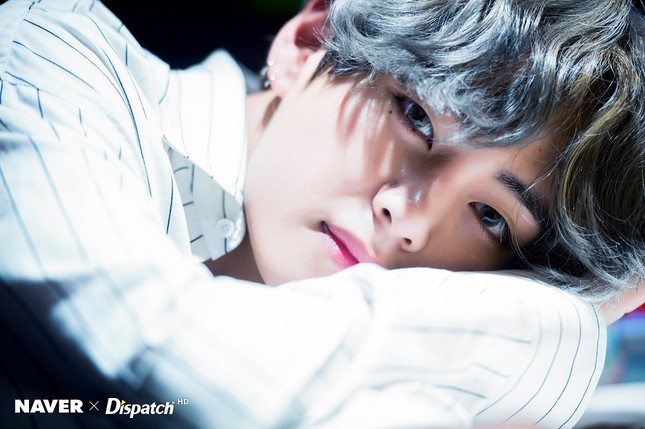 Trong thế giới fangirl: Họ nói Taehyung đã thay đổi, còn tôi thấy Taehyung trưởng thành ảnh 4