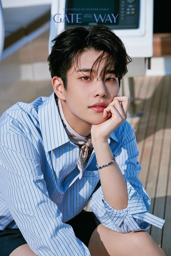 Trong thế giới fangirl: Em sẽ là bông hoa nhỏ nở thật đẹp dành tặng Kim Myung Jun! ảnh 1
