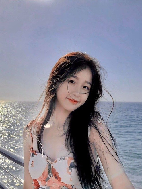 Trong thế giới fangirl: Tôi muốn là ngôi sao nhỏ tỏa sáng cùng Ngu Thư Hân ảnh 2