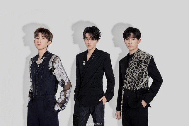 Trong thế giới fangirl: TFBOYS kỷ niệm 7 năm vui vẻ, và sẽ bên nhau không chỉ 10 năm ảnh 4