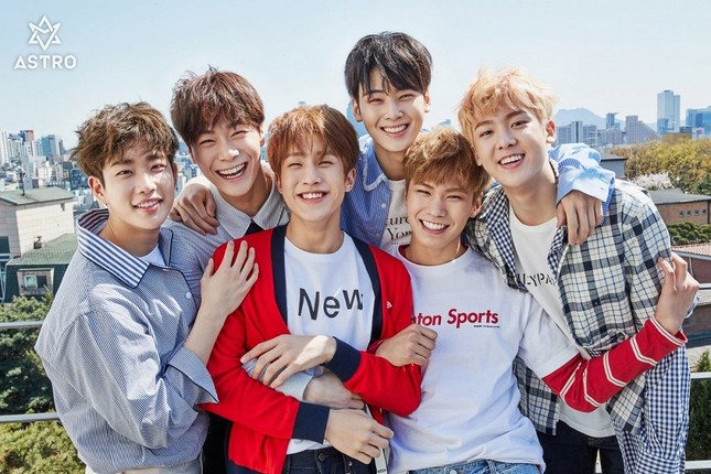 Trong thế giới fangirl: Vì thích ASTRO lâu như vậy, một chút cũng chẳng muốn rời đi ảnh 4