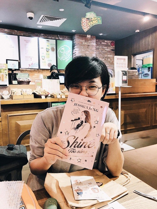 Chan Hyuk, Jessica và Mizushima Hiro: Những nghệ sĩ thử viết tiểu thuyết và đã thành công ảnh 2