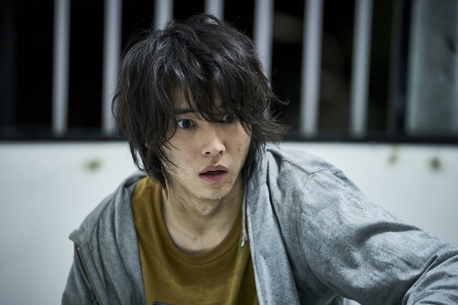 Yamazaki Kento và những phim phải xem: Không còn là hoàng tử học đường chỉ đẹp mà mặt đơ ảnh 25