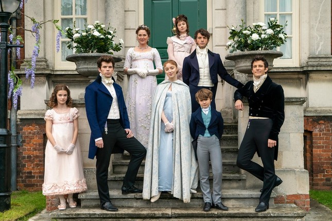 Cả một trời phim hay trên Netflix: Đủ cả tình cảm và đấu trí, trai đẹp quý tộc lẫn siêu trộm! ảnh 12