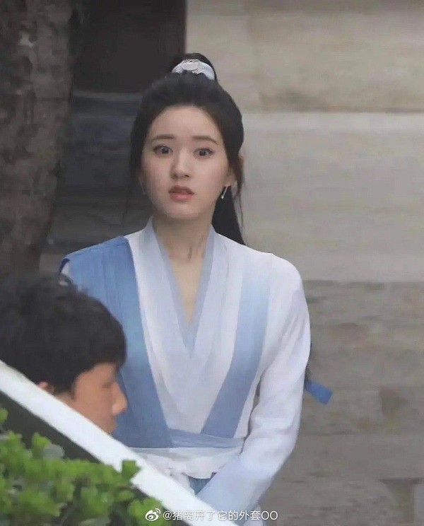 Hậu trường “Thả Thí Thiên Hạ”: Dương Dương đẹp lụy tim, nhưng Triệu Lộ Tư lộ “hai cằm”? ảnh 11