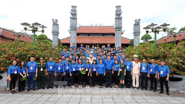 Thành kính dâng hương tại khu di tích quốc gia đặc biệt Truông Bồn ảnh 13