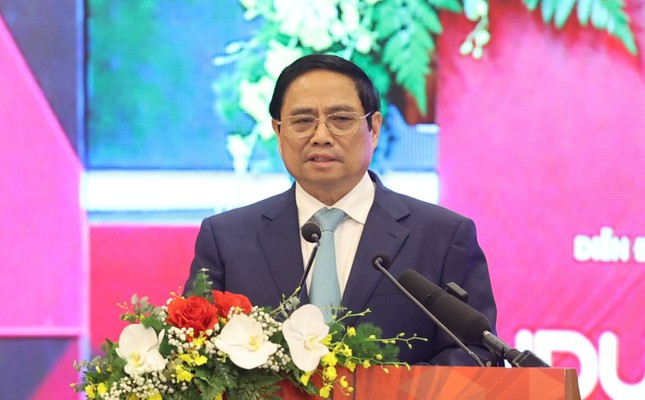 Thủ tướng: Chuyển đổi số, tăng trưởng xanh tác động sâu sắc tới Việt Nam ảnh 1