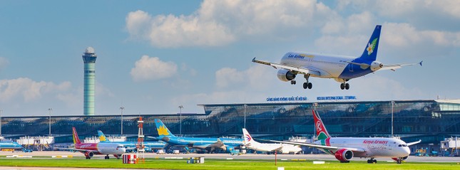 Đóng cửa sân bay Nội Bài, Cát Bi, Vân Đồn tránh bão ảnh 1