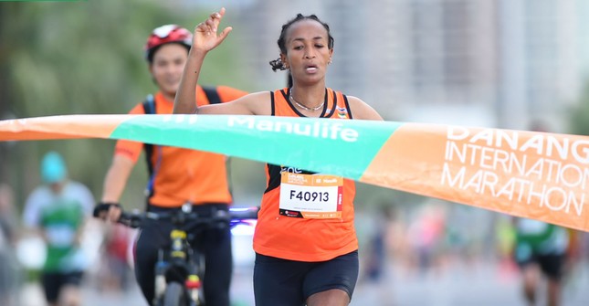 Các chân chạy châu Phi phá kỷ lục tại Marathon quốc tế Đà Nẵng ảnh 3
