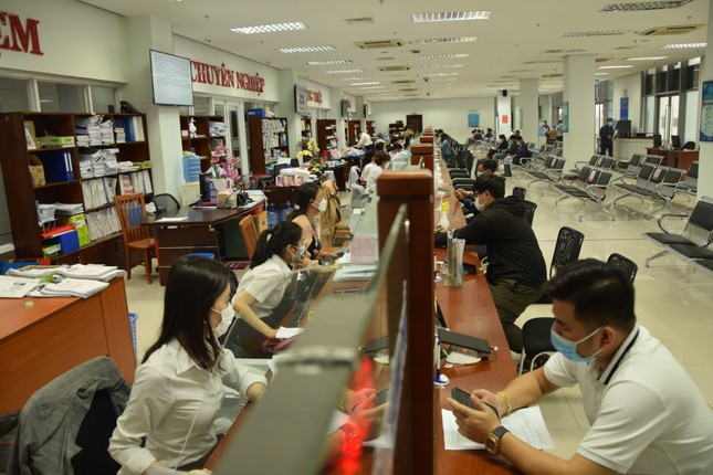 Vì sao Đà Nẵng chi tiền cho cán bộ đi học thêm bằng Luật? ảnh 1