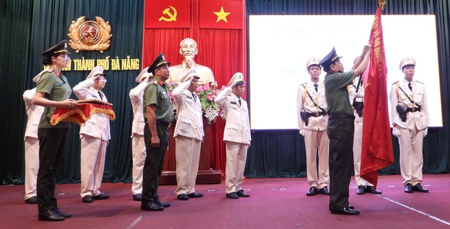 Phòng CSHS Công an Đà Nẵng được tặng thưởng Huân chương Chiến công hạng Ba ảnh 1