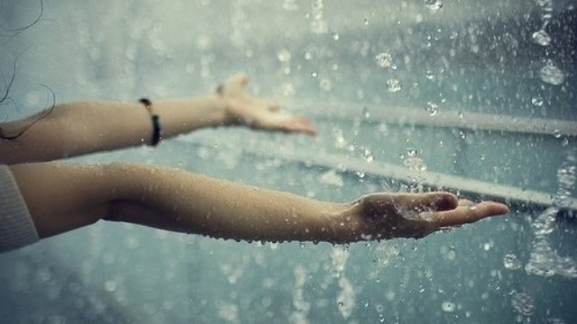 Mãi chìm đắm trong bức tranh đẹp đến phi thực tế của ngôn tình thì rất uổng phí! ảnh 3