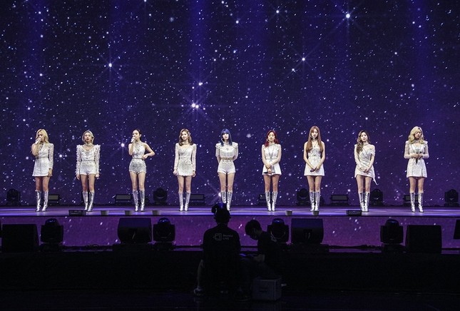 Gọi tên 3 nhóm nhạc K-Pop có concert online thu hút lượng người xem ấn tượng nhất năm 2020 ảnh 5