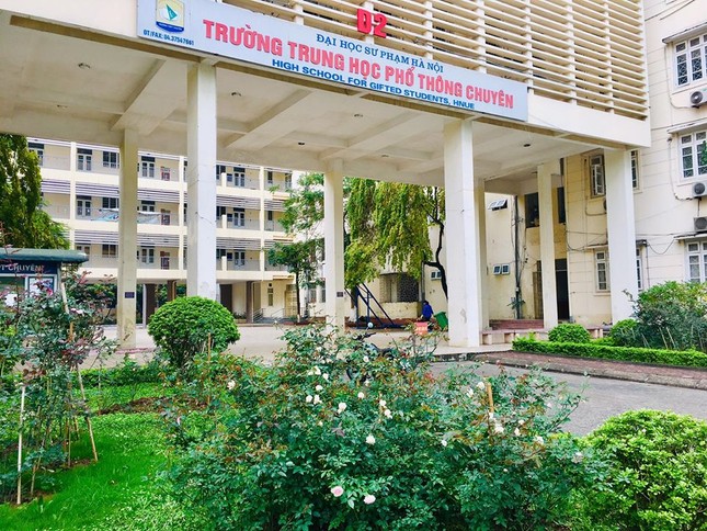 Gửi thanh xuân tươi đẹp: Trường cấp Ba có gì đặc biệt khiến bạn nhớ mãi không quên? ảnh 3